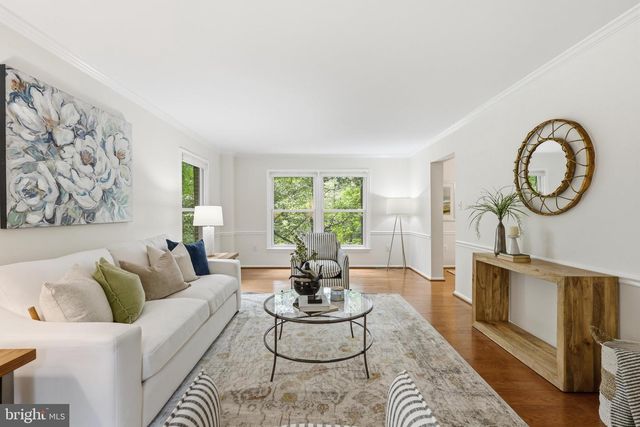 10811 MIDSUMMER DR, Reston, VA 20191