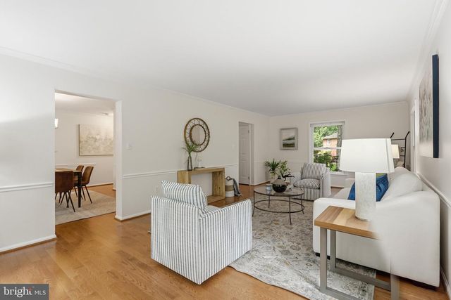 10811 MIDSUMMER DR, Reston, VA 20191