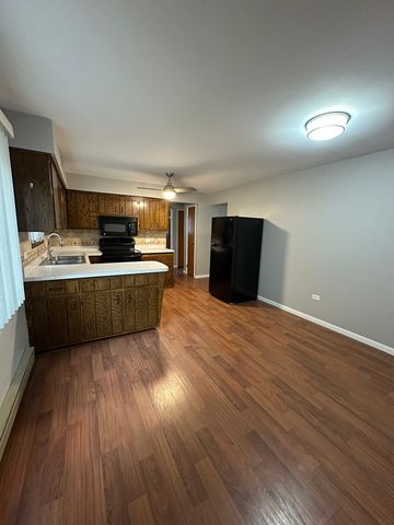 6334 W 65th Street 2N, Chicago, IL 60638