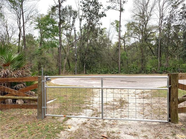 11651 NW 127 LANE, Chiefland, FL 32626