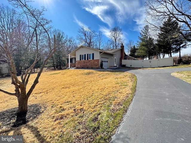 401 BUTTERNUT CT, La Plata, MD 20646