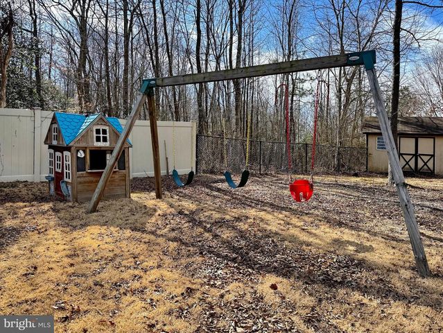 401 BUTTERNUT CT, La Plata, MD 20646