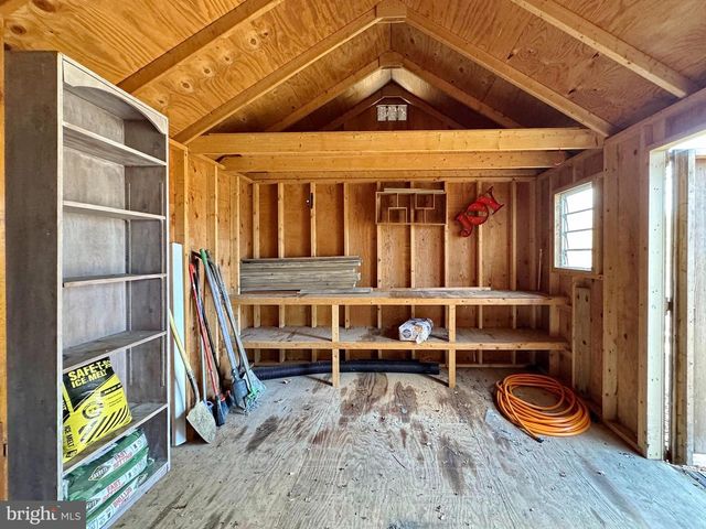 401 BUTTERNUT CT, La Plata, MD 20646