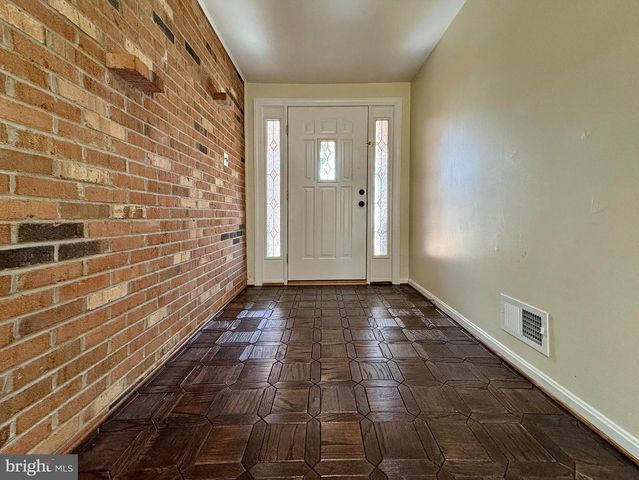 401 BUTTERNUT CT, La Plata, MD 20646