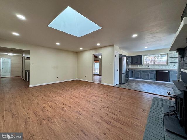 401 BUTTERNUT CT, La Plata, MD 20646