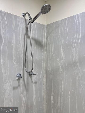 401 BUTTERNUT CT, La Plata, MD 20646