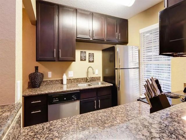 4101 E Nasa Parkway 138, Houston, TX 77586