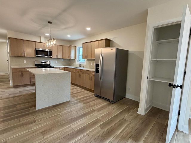 145 S Randall Avenue, Janesville, WI 53545