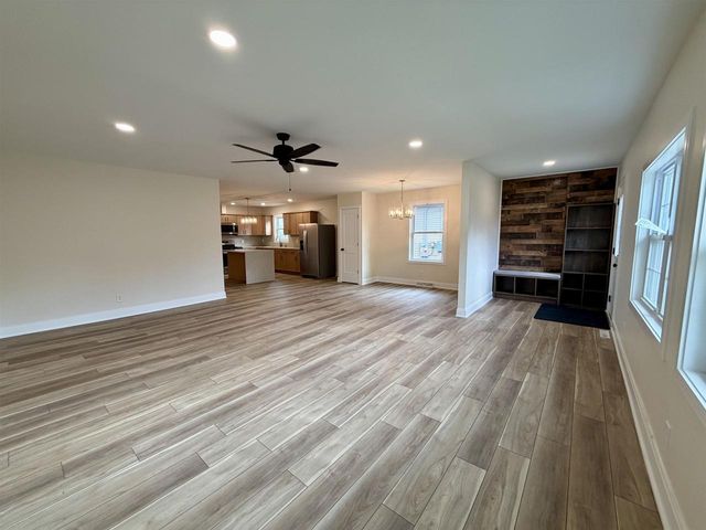 145 S Randall Avenue, Janesville, WI 53545