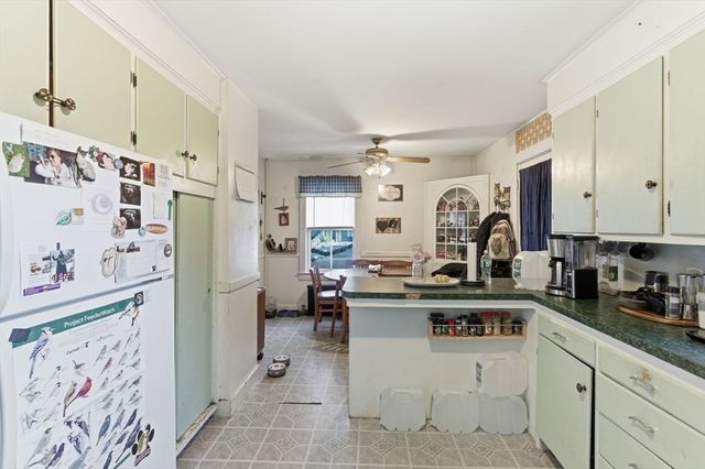 25-27 Brooks St, Maynard, MA 01754