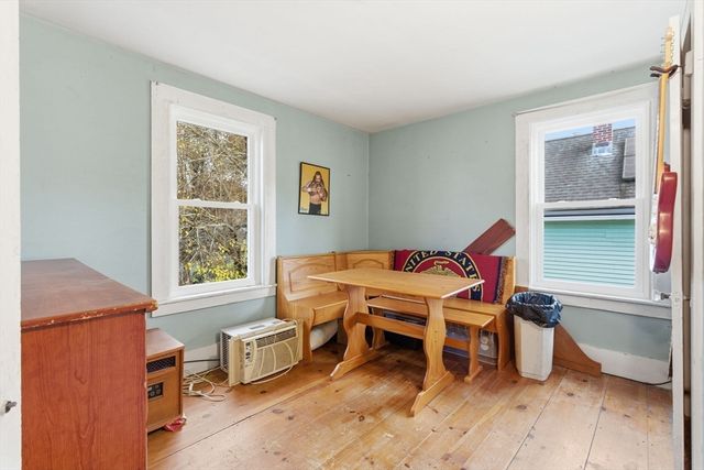 25-27 Brooks St, Maynard, MA 01754