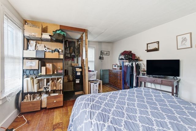 25-27 Brooks St, Maynard, MA 01754