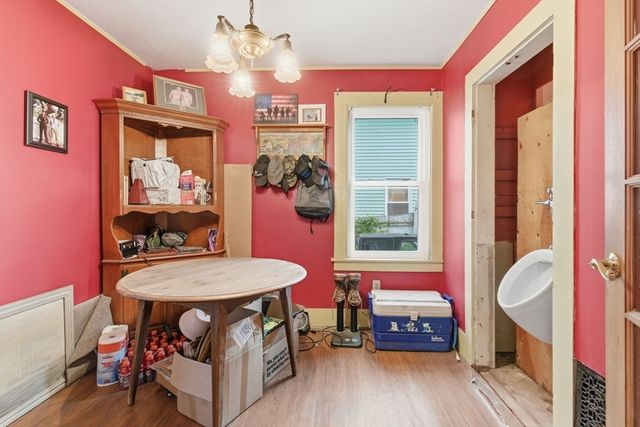 25-27 Brooks St, Maynard, MA 01754