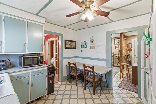 25-27 Brooks St, Maynard, MA 01754