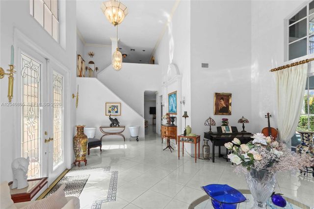16048 NW 82nd Place, Miami Lakes, FL 33016