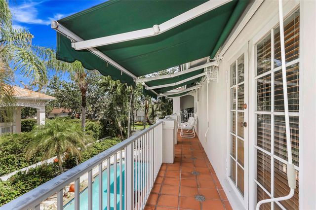 16048 NW 82nd Place, Miami Lakes, FL 33016