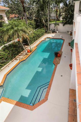 16048 NW 82nd Place, Miami Lakes, FL 33016