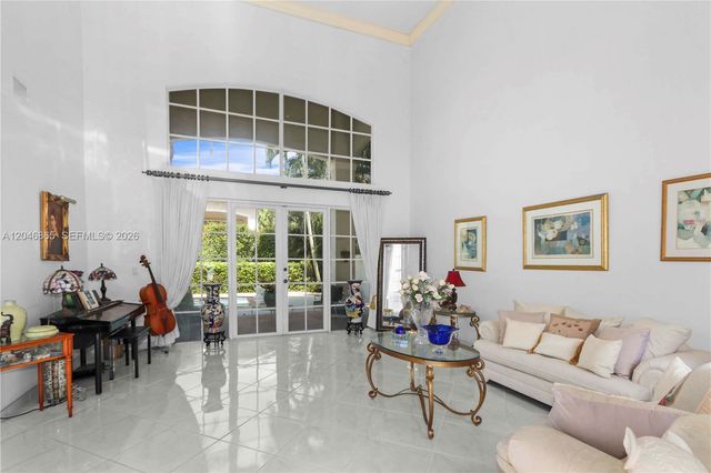 16048 NW 82nd Place, Miami Lakes, FL 33016