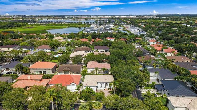 16048 NW 82nd Place, Miami Lakes, FL 33016