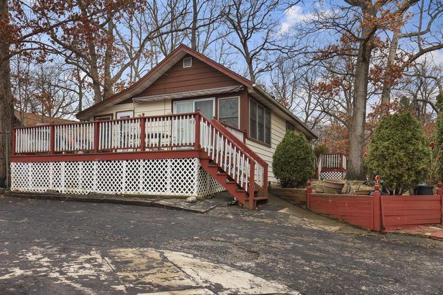 534 Oakwood TRAIL, Twin Lakes, WI 53181