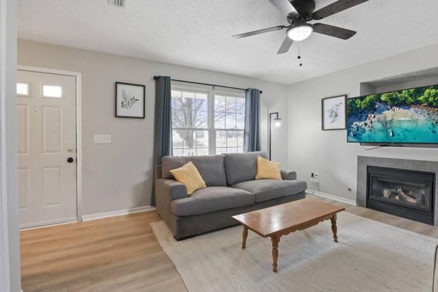 1374 Chickweed Street, Blacklick, OH 43004