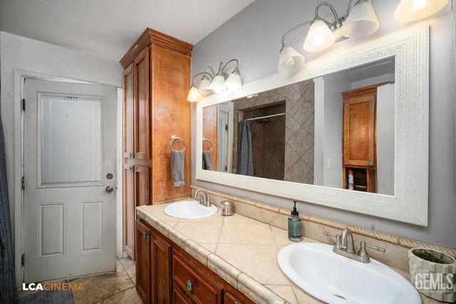3108 Pesante Road, Bakersfield, CA 93306