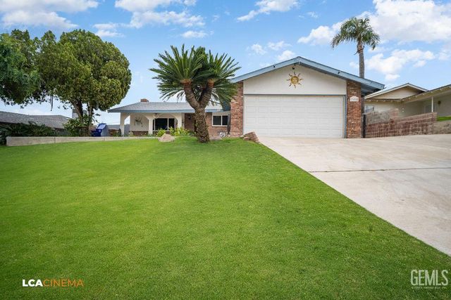 3108 Pesante Road, Bakersfield, CA 93306