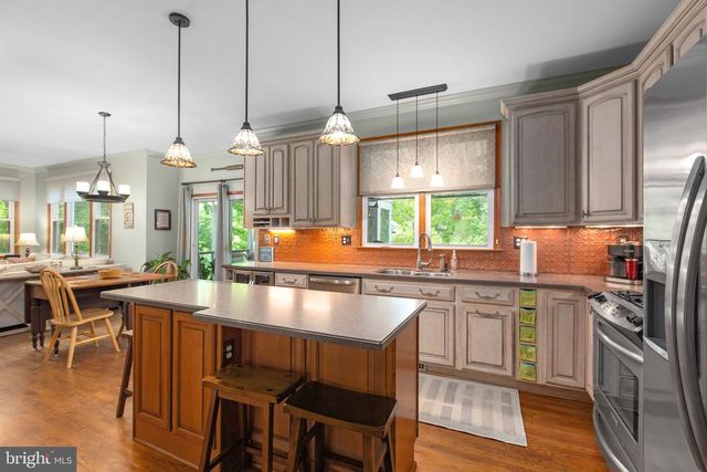 7931 GOLD LEAF CIR, Spotsylvania, VA 22551