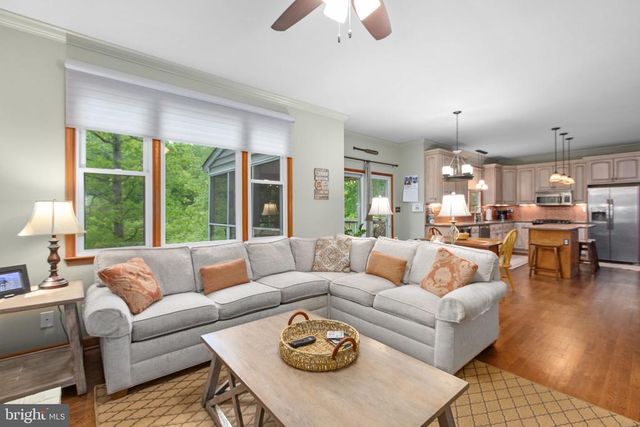 7931 GOLD LEAF CIR, Spotsylvania, VA 22551