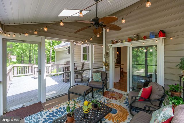 7931 GOLD LEAF CIR, Spotsylvania, VA 22551
