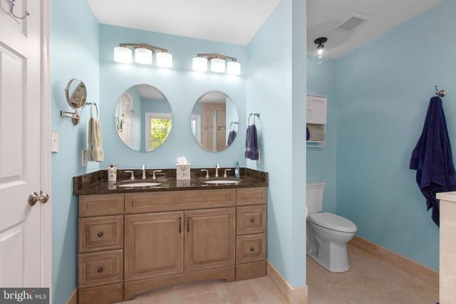 7931 GOLD LEAF CIR, Spotsylvania, VA 22551