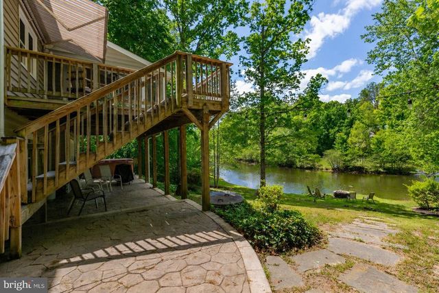 7931 GOLD LEAF CIR, Spotsylvania, VA 22551