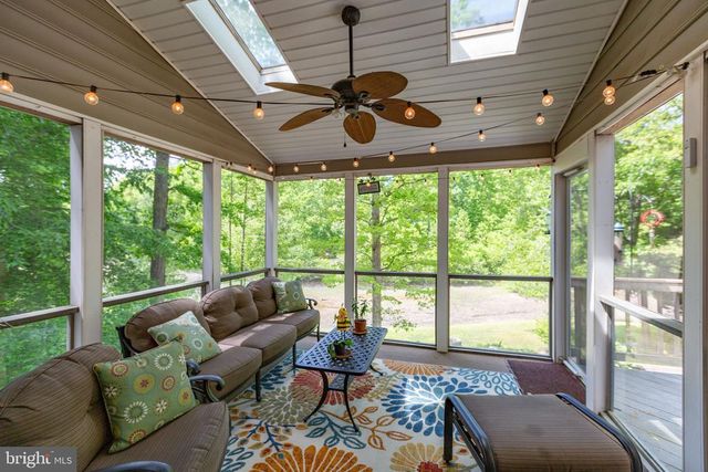 7931 GOLD LEAF CIR, Spotsylvania, VA 22551