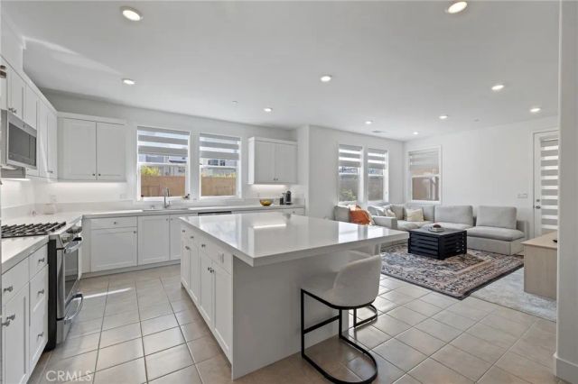 236 Yerba, Irvine, CA 92618