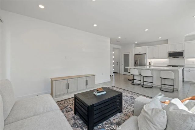 236 Yerba, Irvine, CA 92618