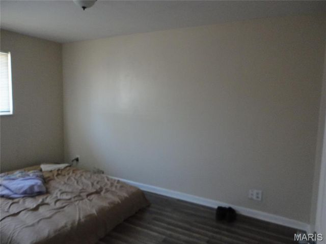 10323 Varnum Drive, St Louis, MO 63136