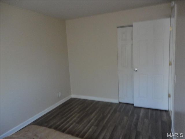 10323 Varnum Drive, St Louis, MO 63136