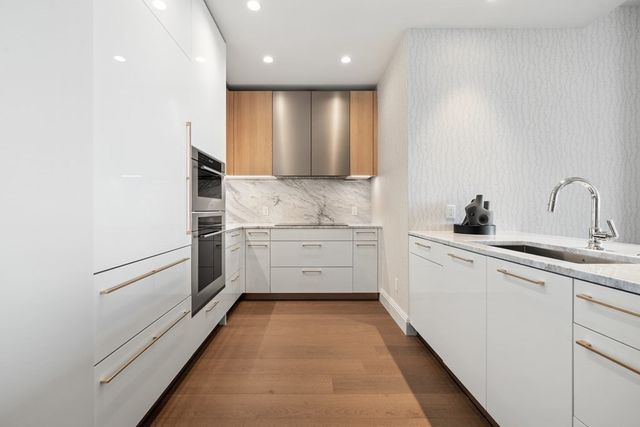 240 Devonshire Street 5710, Boston, MA 02110