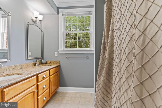 1720 ADELINE DR, Mechanicsburg, PA 17050