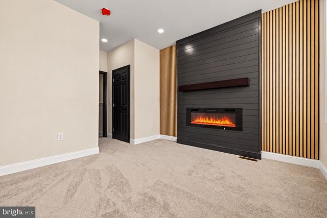 3232 E LOMBARD ST E, Baltimore, MD 21224
