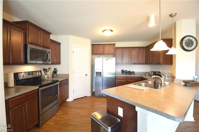 7505 Oliver Park Drive, Whitsett, NC 27377