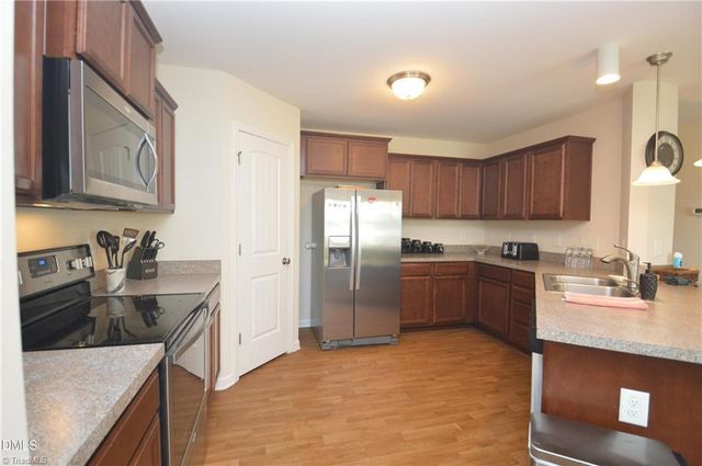 7505 Oliver Park Drive, Whitsett, NC 27377