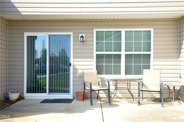 7505 Oliver Park Drive, Whitsett, NC 27377