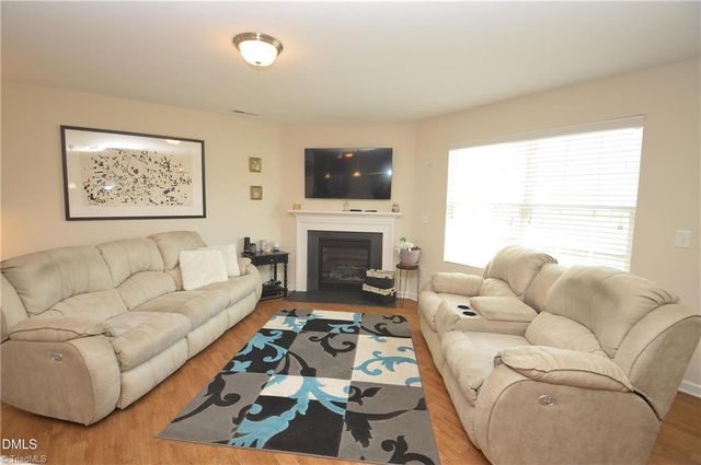 7505 Oliver Park Drive, Whitsett, NC 27377