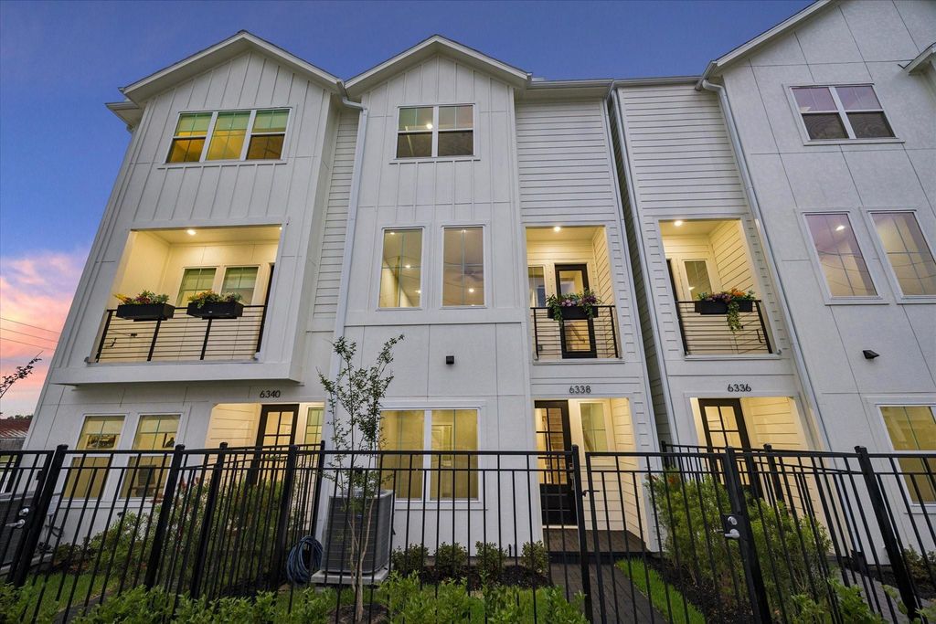 6340 Paddington Bend Drive, Houston, TX 77008