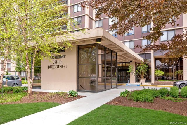 271-10 Grand Central Parkway 29V, Floral Park, NY 11005