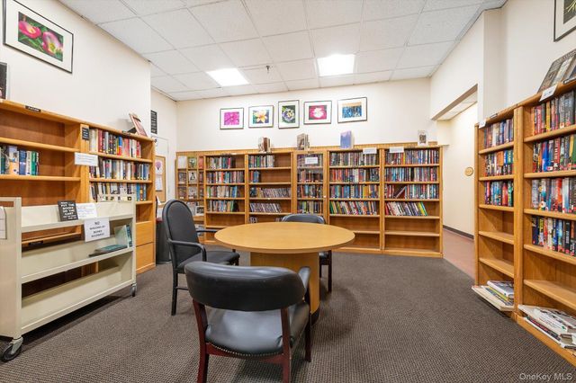 271-10 Grand Central Parkway 29V, Floral Park, NY 11005