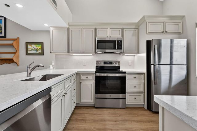 201 Ocean Bluffs Boulevard 5010, Jupiter, FL 33477