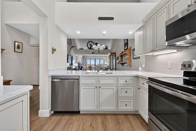 201 Ocean Bluffs Boulevard 5010, Jupiter, FL 33477