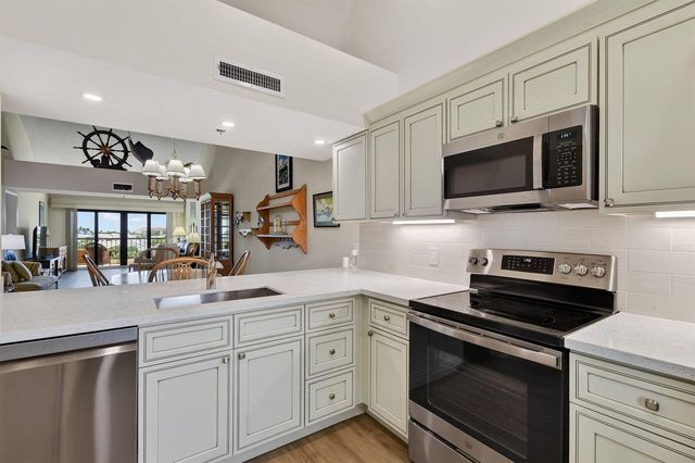 201 Ocean Bluffs Boulevard 5010, Jupiter, FL 33477